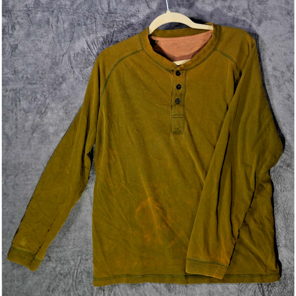 Olive Green Henley Long Sleeve T-Shirt Men’s Approx Size Large Distressed - Picture 1 of 6